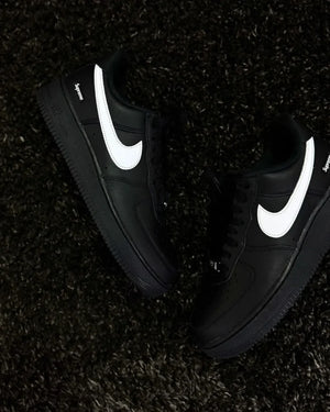 Nike Air Force 1 Low Supreme Black White